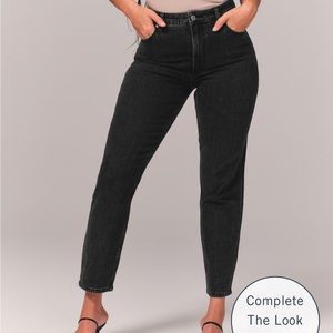 Abercrombie & Fitch “The Mom” high rise, black 33L, Long